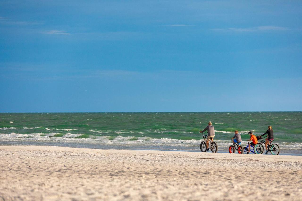 Grand Shores West Redington Shores Exterior photo