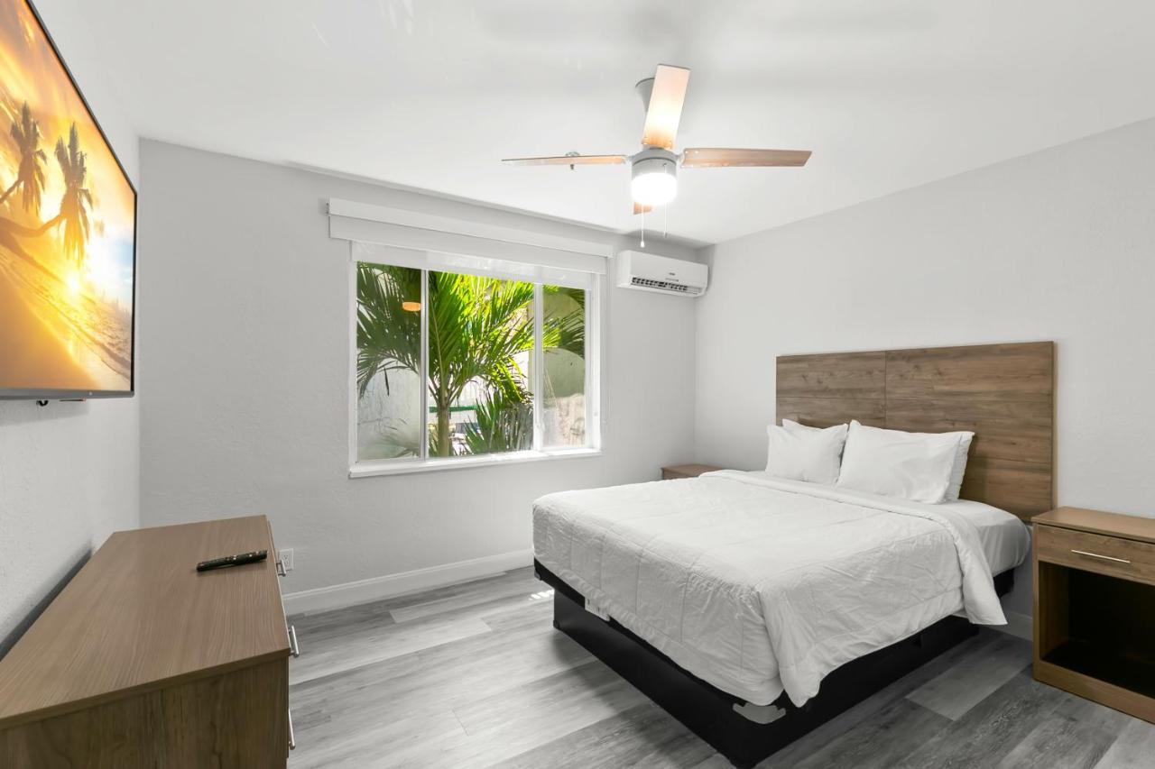 Grand Shores West Redington Shores Exterior photo