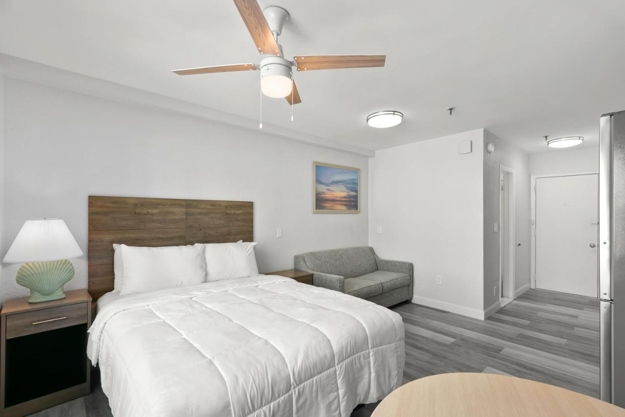 Grand Shores West Redington Shores Exterior photo