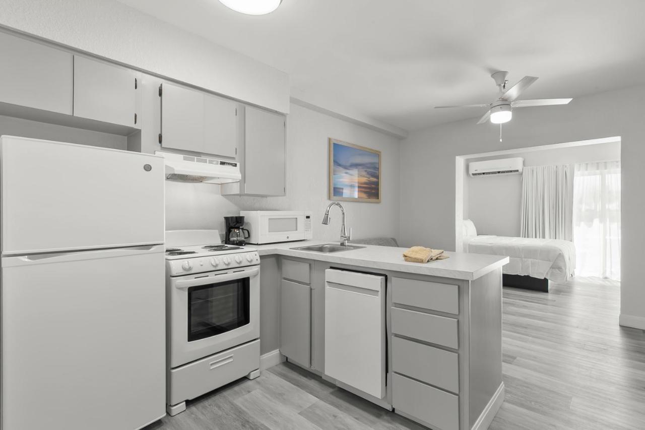 Grand Shores West Redington Shores Exterior photo
