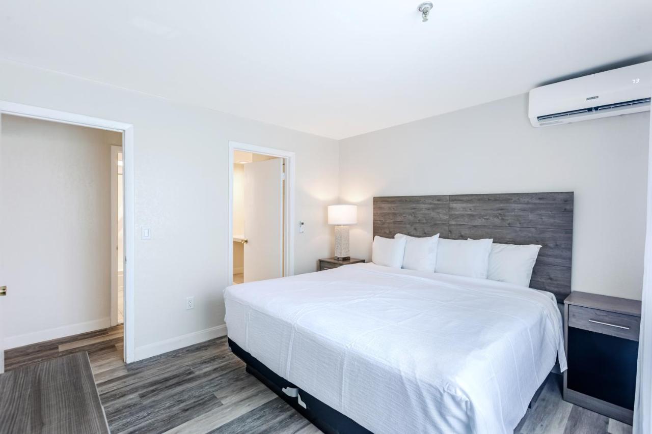 Grand Shores West Redington Shores Exterior photo