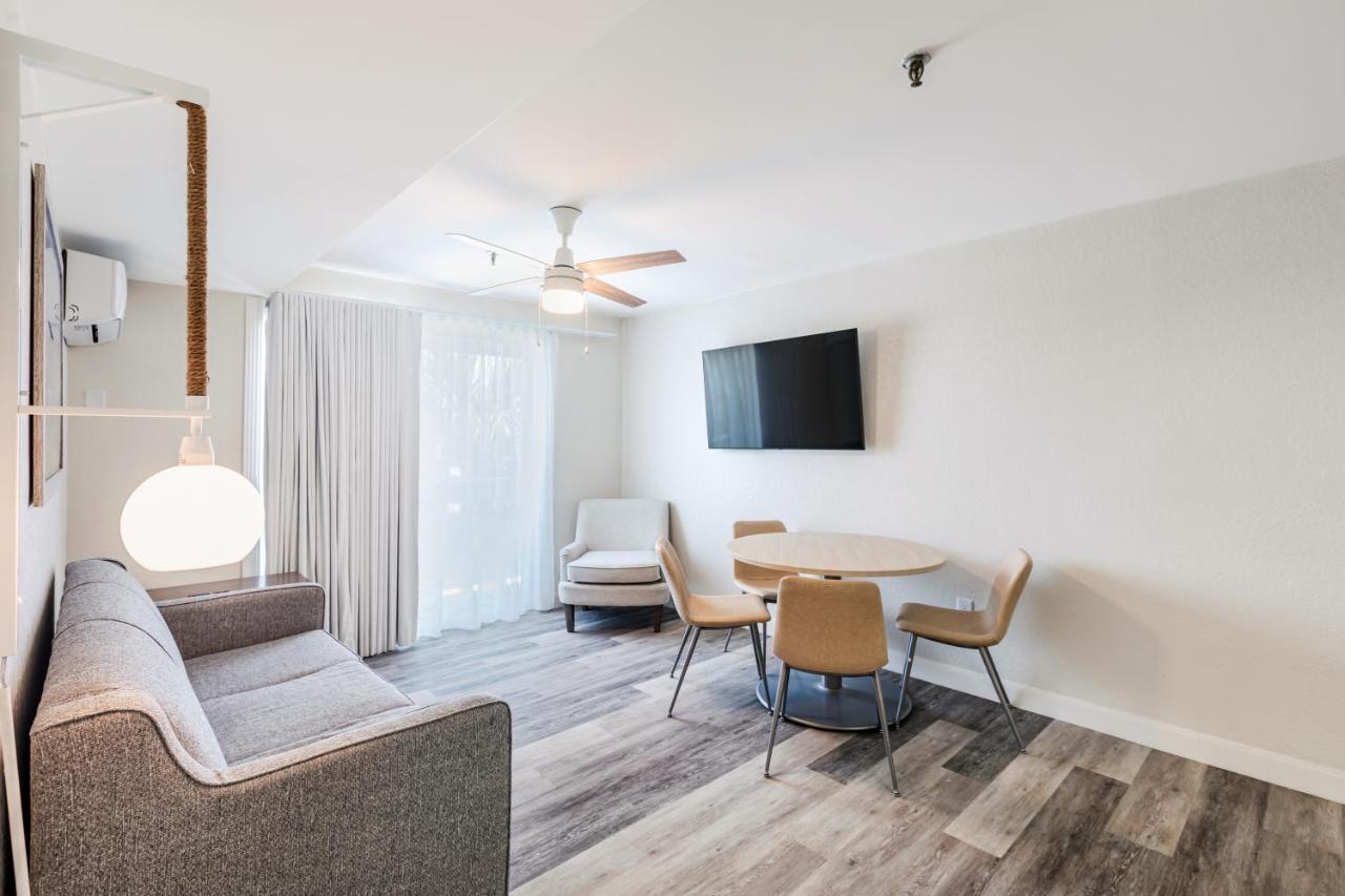 Grand Shores West Redington Shores Exterior photo